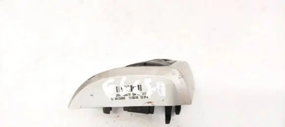 Steering wheel buttons/switches