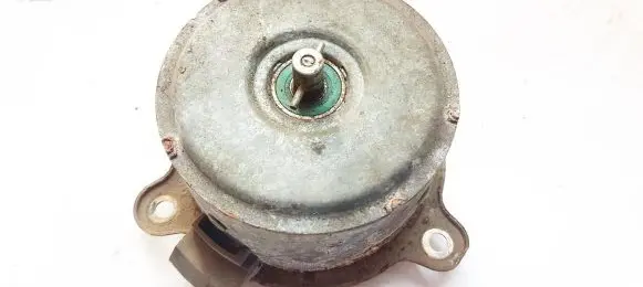 Peugeot 405 Radiator cooling fan shroud