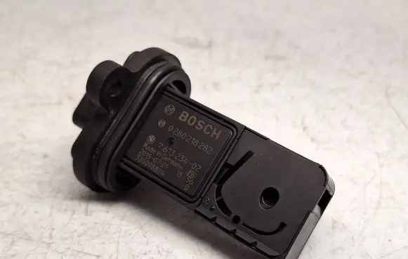 BMW 5 F10 F11 Mass air flow meter 7613234 13627613234 0280218282