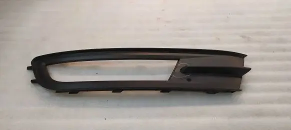 Volkswagen PASSAT B8 Front bumper lower grill 3G0853665