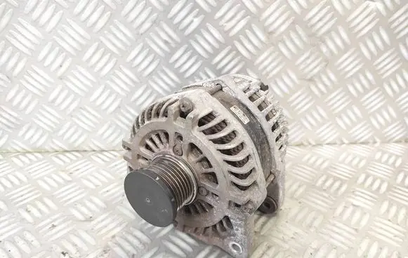 Renault Master III Generator/alternator 231008137R