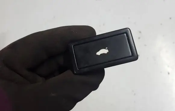 Audi Q7 4L Tailgate/boot open switch button 3D0959831DXAUTOPX 3D0959831D