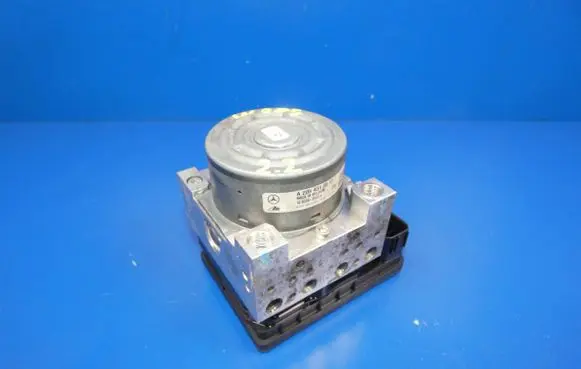 Mercedes-Benz C W205 ABS Pump A2059012800 28515201523 10091515393