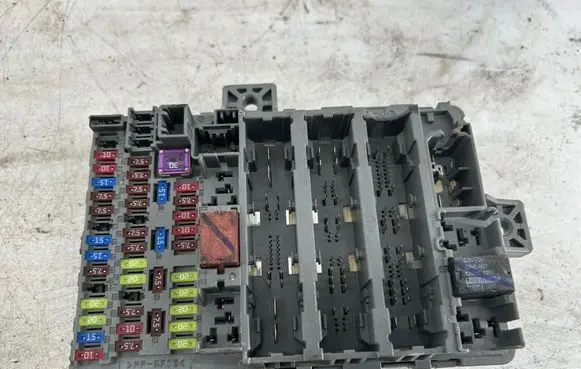 Honda Civic IX Fuse module 131007 TB9E311