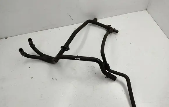 Audi Q7 4L Engine coolant pipe/hose 7L8122096