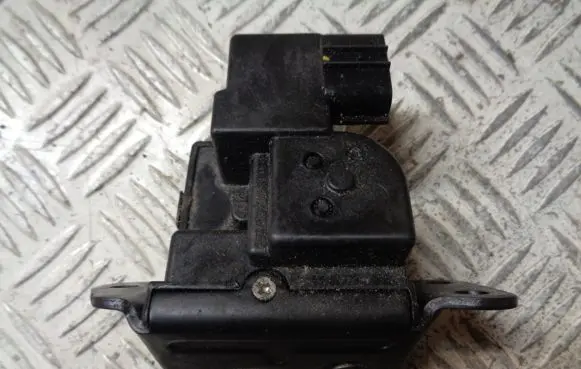 KIA Sorento Tailgate/trunk/boot lock/catch/latch