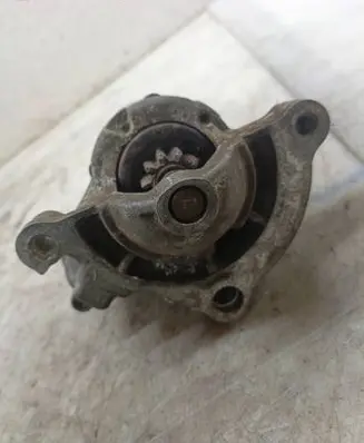 Citroen Xsara Picasso Starter motor 1005831356
