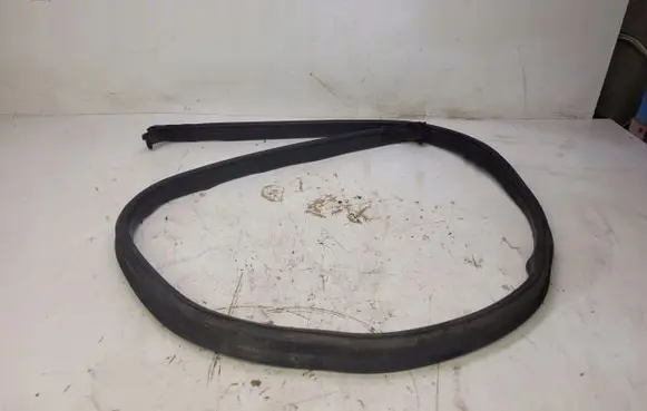 Audi A4 S4 B6 8E 8H Rubber seal rear door 8H0825397