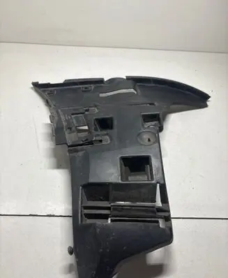 Front bumper mounting bracket