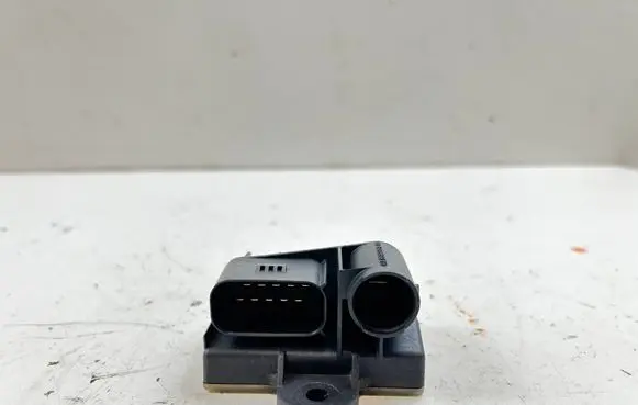 Mercedes-Benz Sprinter W906 Glow plug pre-heat relay A6519003103