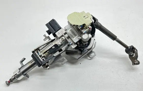 Steering wheel axle set