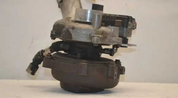 Volkswagen Touareg I Turbo 059145722R 7764703 TB22600