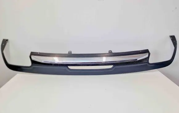 Front bumper lip