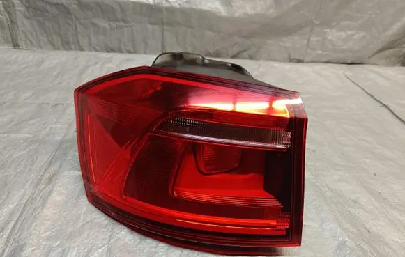 Volkswagen Golf Sportsvan Rear/tail lights 510945095P
