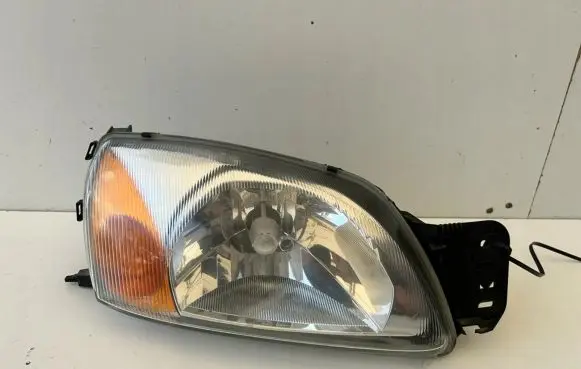 Ford Fiesta Headlight/headlamp