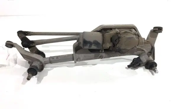 Honda CR-V Front wiper linkage and motor