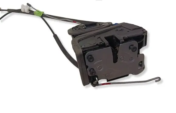 Chevrolet Volt II Front door lock 13597528