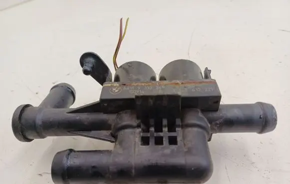 BMW 5 F10 F11 Coolant heater control valve 9310349