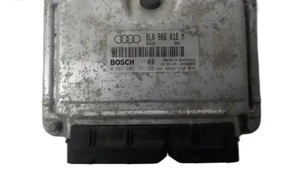 Audi TT Mk1 Engine control unit/module 8L0906018M