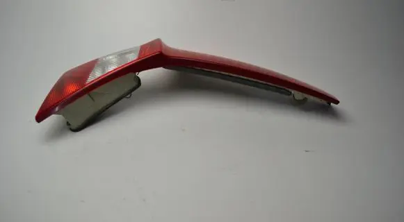 Volvo V70 Tailgate rear/tail lights