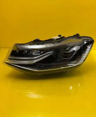 Volkswagen Caddy Headlight/headlamp 2K8941035A