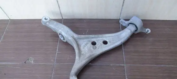 Mercedes-Benz ML W166 Front lower control arm/wishbone