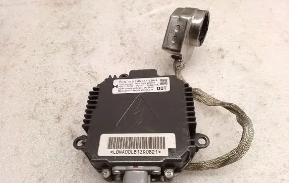 Nissan Murano Z50 Headlight ballast module Xenon NZMNS111LBNA