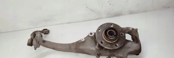Audi A4 S4 B8 8K Front wheel hub spindle knuckle 8K0407257AA
