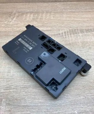 Mercedes-Benz E W211 Door control unit/module 2118701126