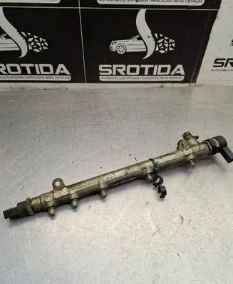 Mercedes-Benz C W203 Fuel main line pipe A6460700295