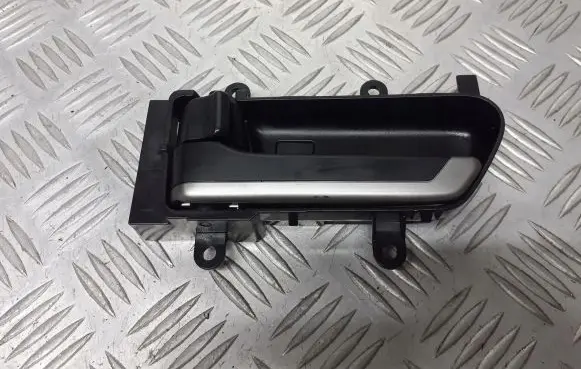 Nissan Murano Z50 Rear door interior handle
