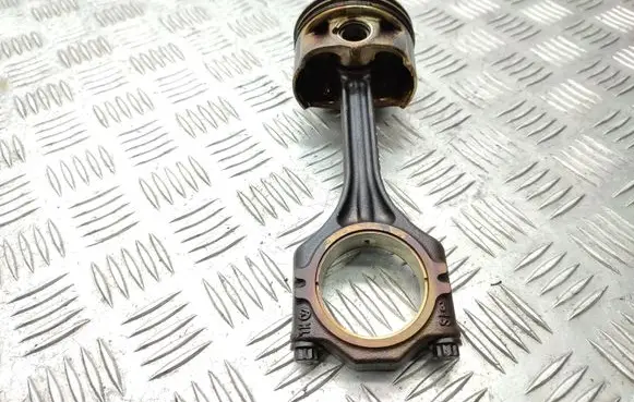 Volkswagen Golf VI Piston with connecting rod CAX