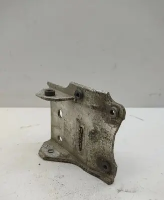 BMW 5 F10 F11 Radiator mount bracket 718651309 7207151