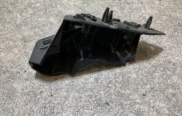 Ford Focus Front bumper mounting bracket JX7B17D959