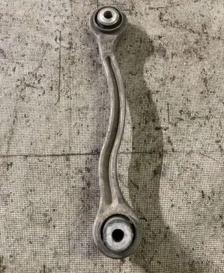 Mercedes-Benz C W204 Rear control arm 20402