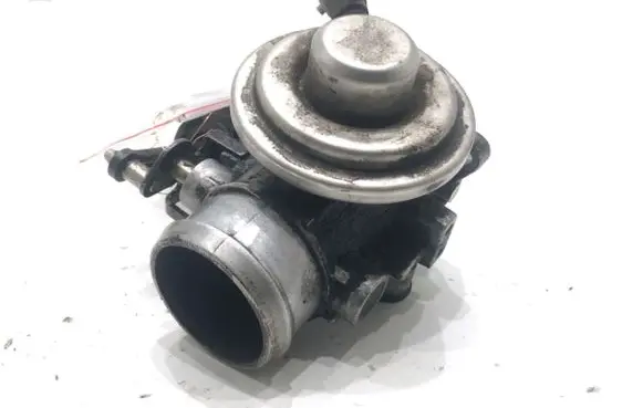 Seat Leon (1M) Engine shut-off valve 038129637B