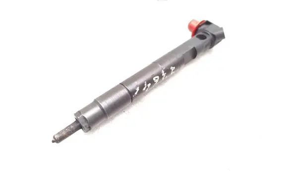 Mercedes-Benz A W176 Fuel injector A6510701387 28230891