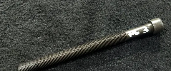 Audi A6 S6 C5 4B Cylinder head bolts 
