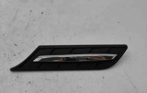 Suzuki Vitara (LY) Other exterior part 7262154P0