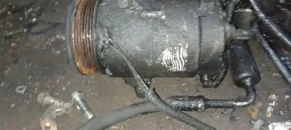Renault Espace - Grand espace IV Air conditioning (A/C) compressor (pump)
