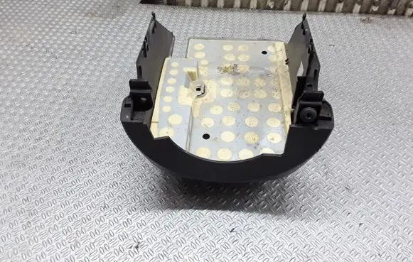 Volkswagen PASSAT B7 USA Steering wheel column trim