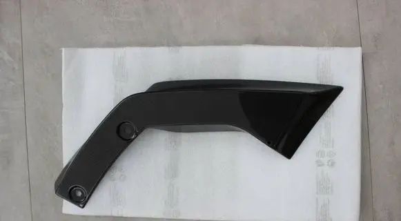 Front bumper lip