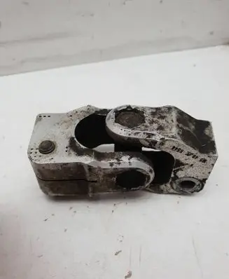 Volvo XC90 Prop shaft universal joint W548K544