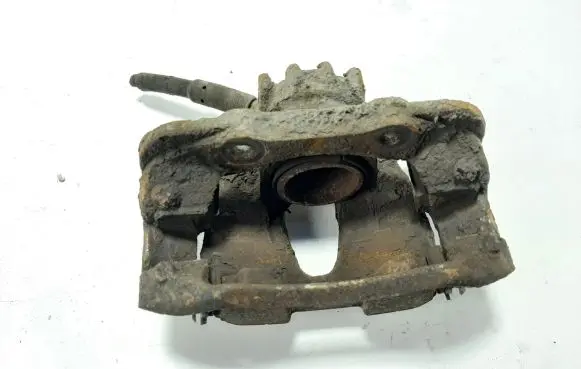 Peugeot 3008 I Front brake caliper