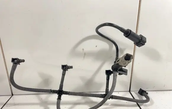 Ford S-MAX Fuel return line/hose 951AA 4R80PF