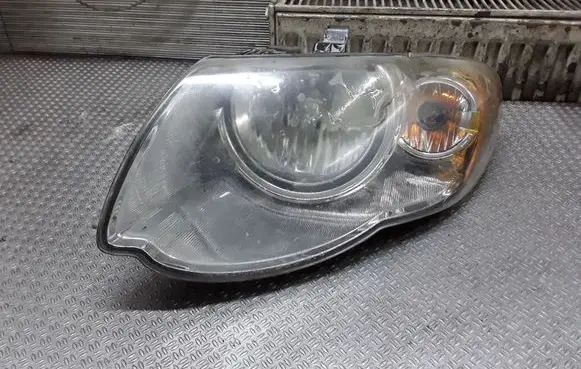 Chrysler Grand Voyager IV Headlight/headlamp