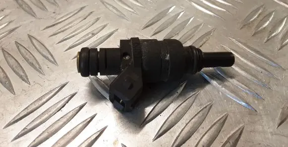 BMW 5 E39 Fuel injector 1427240