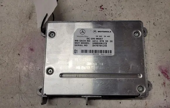 Mercedes-Benz E W211 Bluetooth control unit module A2118705526 UH06NN01CB