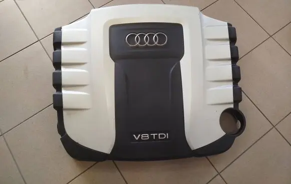 Audi A8 S8 D4 4H Engine cover (trim) 057103925G