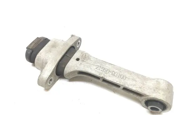 Hyundai Tucson TL Engine mount bracket 21950D3100